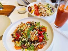烤三文鱼色拉-新元素(蓝色港湾店)