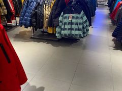 -唯品会(北京国瑞城店)