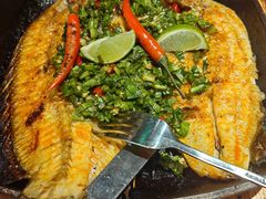 傣味香茅草烤罗非鱼-云海肴·汽锅鸡·云南菜(美罗城店)