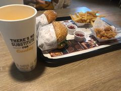 -The Habit Burger Grill 哈比特汉堡(复兴soho店)
