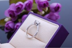 -威德钻石-克拉钻大本营(南京东路店)