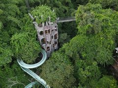 -天门沟九州驿站树上汤泉