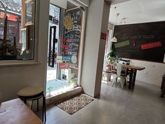 -红小姐咖啡馆(西津渡店)