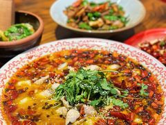 -黄弟大排档·湖南菜·小龙虾·小海鲜(凯旋北路店)