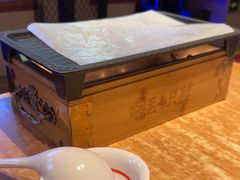 -喝丢一只鞋海鲜烧烤·海肠捞饭(东关街店)