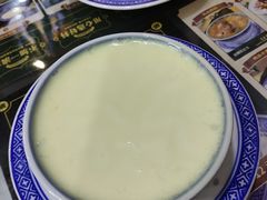 -广信牛奶甜品世家(台东店)