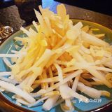 菜量也打大～服务也很周到～小哥哥颜值都好高，嘻嘻