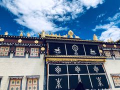 -噶丹松赞林寺