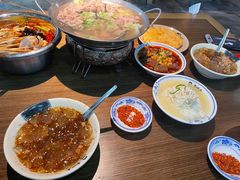 -肖四女乐山跷脚牛肉(南汇大学城生活广场店)