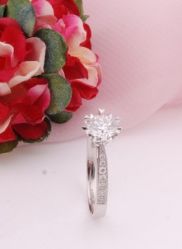 -威德钻石-克拉钻大本营(南京东路店)