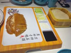 -荷塘秋月·本帮江浙菜(国权路店)