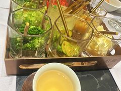 -红鼎豆捞·非遗鲍皇汤火锅(宝丰路店)