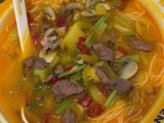 -粉小主·贵州酸汤牛肉粉(南京仙林金鹰店)