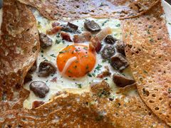 鸡蛋蘑菇熏肉荞麦可丽饼-RAC BAR(安福路店)