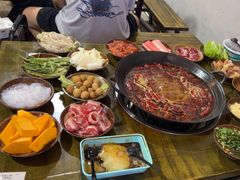 -黄潇洒老火锅(九眼桥宏济巷店)