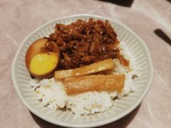 台湾卤肉饭-雷泰泰台式胡椒虾(滨江金铂湾店)