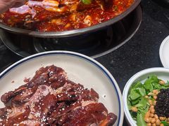 -小饕荟雅安贡椒鱼鲜馆(广福桥店)