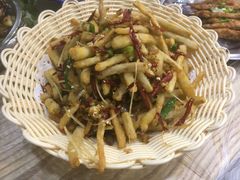 -江城燕子大排档(江汉路步行街店)