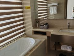 -兴芮温泉度假区