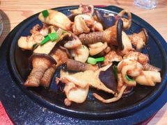 猪肚菇炒鱿鱼-原製原味(普陀山磐龙店)