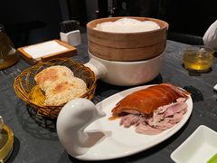 -金鸭季·臻品餐厅(欢乐海岸购物中心店)