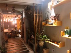 -泰·菩提树下[泰式按摩x精油SPAx肩颈头疗](新景店)