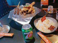 -何师烧烤Pro ·江湖川菜·小龙虾·精酿啤酒(太古里旗舰店)