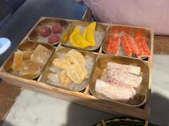 -尚尚仙·酸汤猪手·猪肚鸡火锅(华联万柳购物中心店)