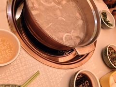 -润园四季椰子鸡火锅(卓越INTOWN店)
