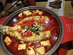 -三顾烤庐·烤鱼·烧烤·龙虾(奉贤店)