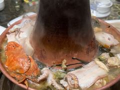 -一口猪海鲜浑锅·东北家常菜