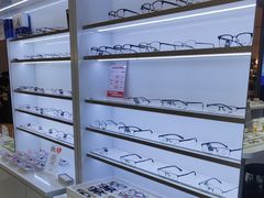 -罗伯特眼镜·蔡司官方授权(前海桂湾店)