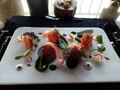 挪威三文鱼配法葱酱汁-AZUL by FUEL蓝色·法式酒馆(琶醍店)