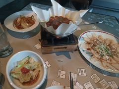 -穹六人间 people 6(岳阳路店)