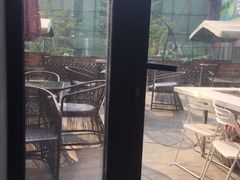 -杨小贤(东融国际影城店)