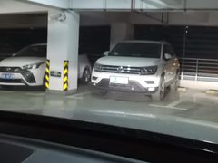 -淞虹路P+R停车场