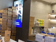 -瑞幸咖啡(新亚太国际广场店)