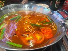-由衷贵州酸汤牛肉火锅(新桥店)
