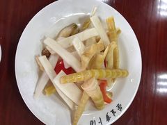 泡菜-荣生萝卜汤饭店