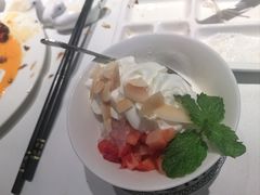 草莓酸奶绵绵冰-四季民福烤鸭店(故宫店)