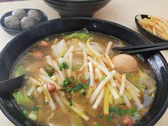 -龙记桂林米粉(财满街店)
