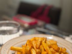 木姜子薯条-LESCEDARS Brasserie Bistro香柏树