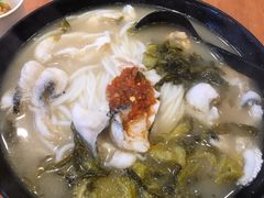 酸菜鱼米线-老妈米线(港龙店)