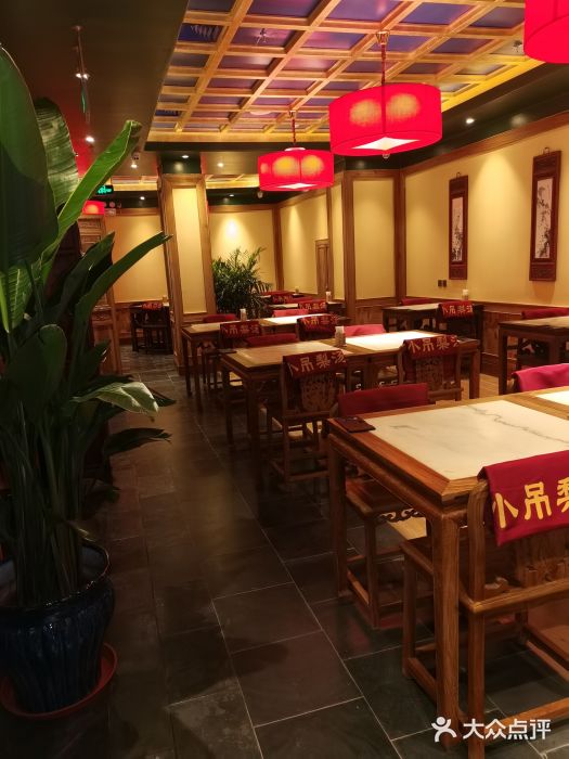 小吊梨汤·北京菜·烤鸭(长安商场-首都博物馆店)大堂图片