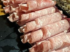 -果松木炭酸菜铜火锅·外婆参鸡汤