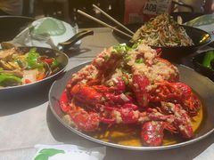 -巴厘龙虾·榜首油焖大虾(音乐学院·沿江酒馆店)