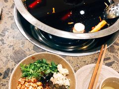 -肖肖酸萝卜鱼火锅(总店)