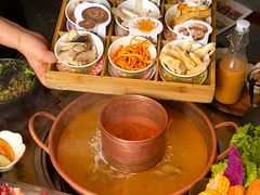 -菌自由丨野生菌火锅特色庭院餐厅(丽江古城店)