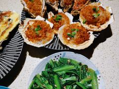 -蚝堡·生蚝海鲜烧烤物种起源•海肠捞饭(刘公岛店)