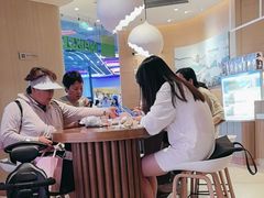 -奈雪的茶(湖滨银泰in77C区PRO店)